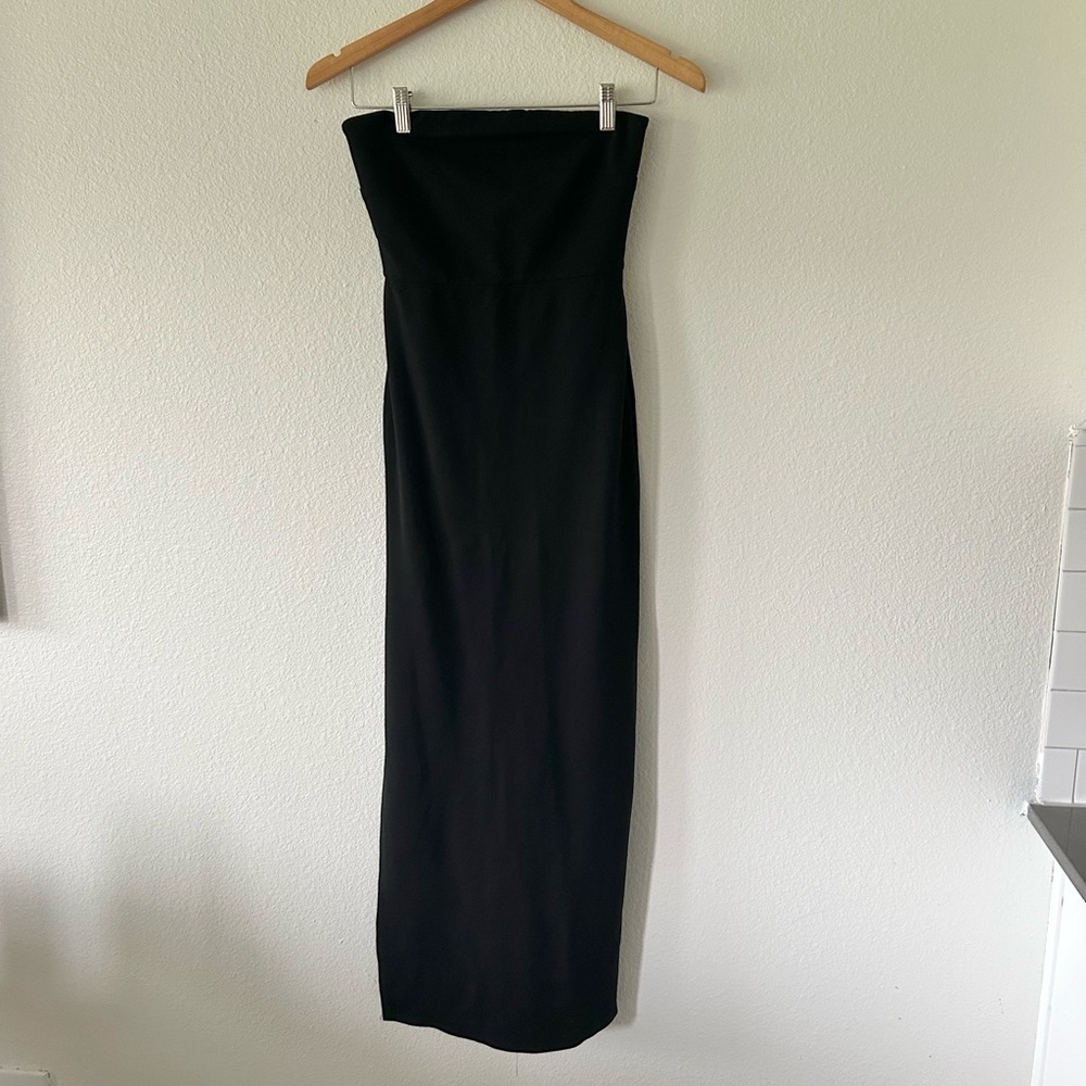 NBD Dream Gown in Black - Picture 3 of 7